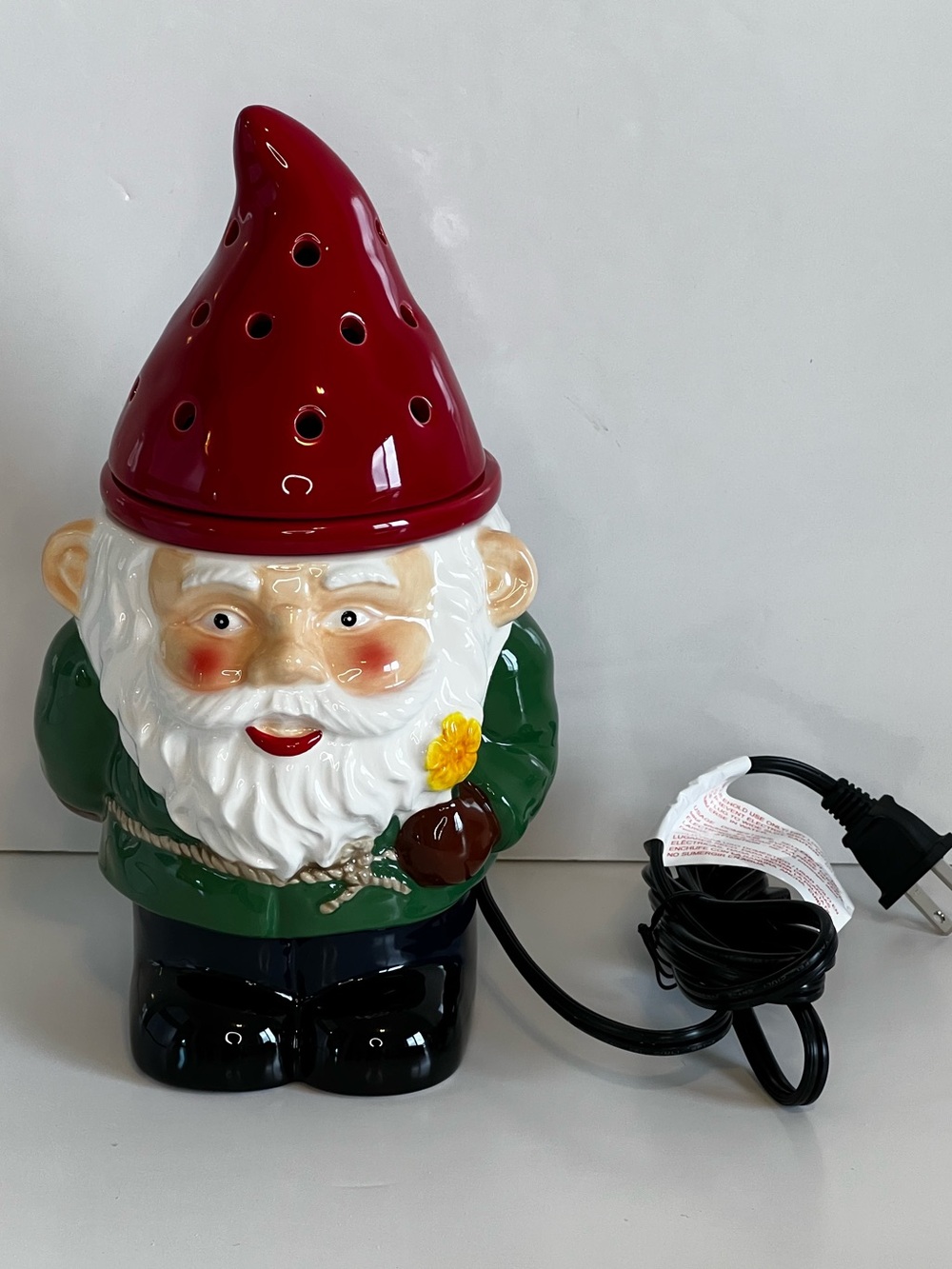 New Scentsy GARDEN GNOME Ceramic Full-Size Wax Warmer Retired with Box